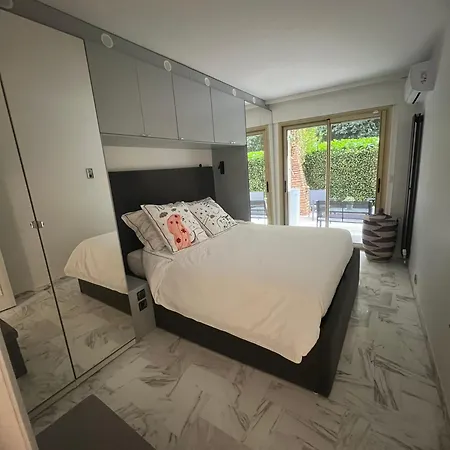 Chic 47m2, 2 Rooms, Ground Floor, Patio, 280m Croisette Appartamento