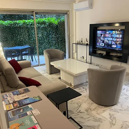 Chic 47m2, 2 Rooms, Ground Floor, Patio, 280m Croisette Appartamento Cannes